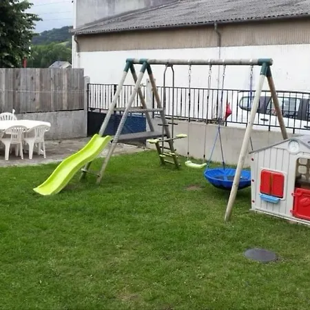 Maison Familiale Avec Jardin Pouzac